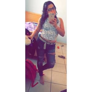 Meet your Posher, Leslie